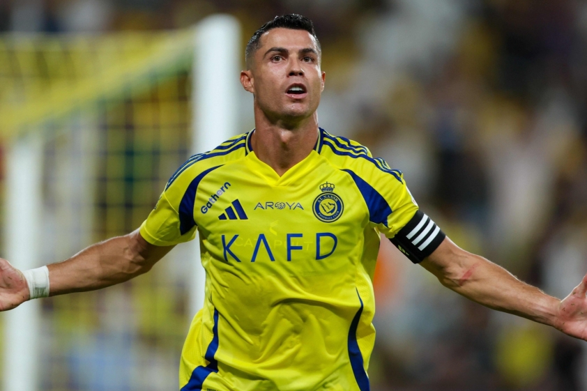 Cập bến Ả rập, ngôi sao châu Âu lo lắng vì Ronaldo 681099