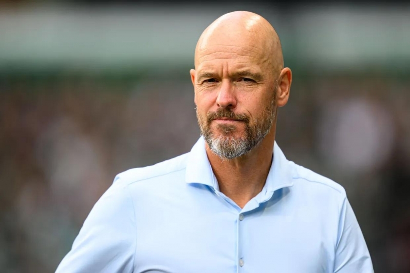 erik-ten-hag-leverkusen-looks-10