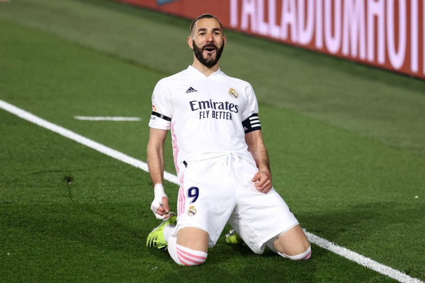 benzema thi dau xuat sac mua nay
