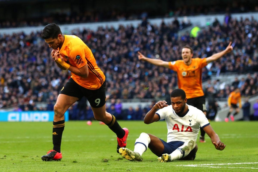 wolves lieu co the gay bat ngo truoc tottenham