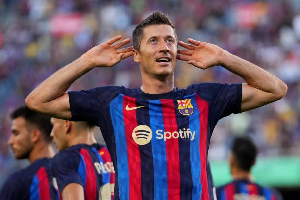 Lewandowski lập kỷ lục “khủng” trong trận ra mắt cho Barcelona tại Champions League 183792