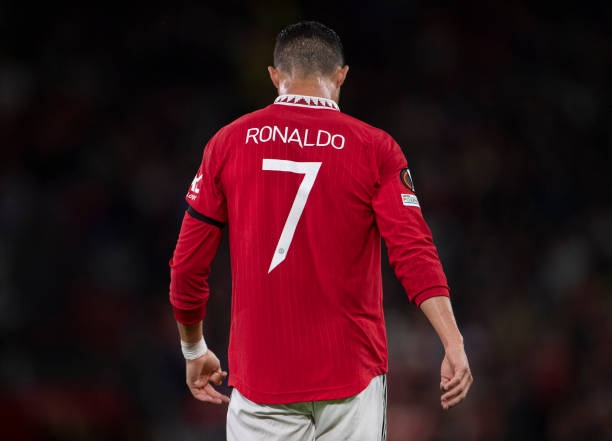 Pedri có đáp án cho câu hỏi khó nhất lịch sử bóng đá: Ronaldo hay Messi xuất sắc hơn? 187785