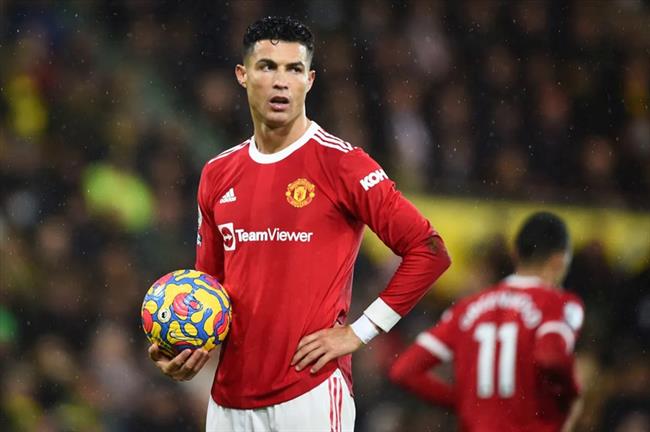 Bắt chước Tuchel, tân HLV Chelsea có động thái khiến Ronaldo ‘phật lòng’ 197629