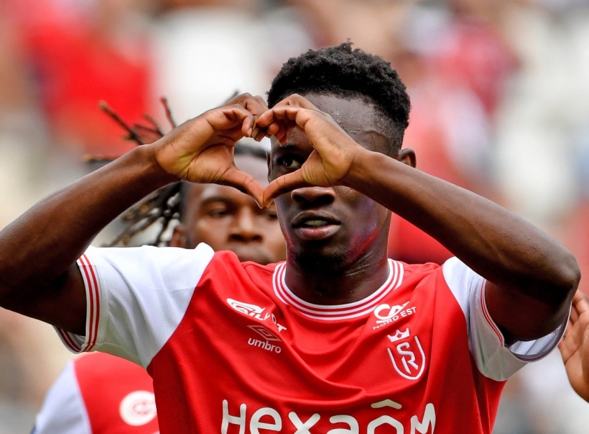 Reims đang khởi đầu đầy khó khăn tại Ligue 1 (Ảnh: Internet)