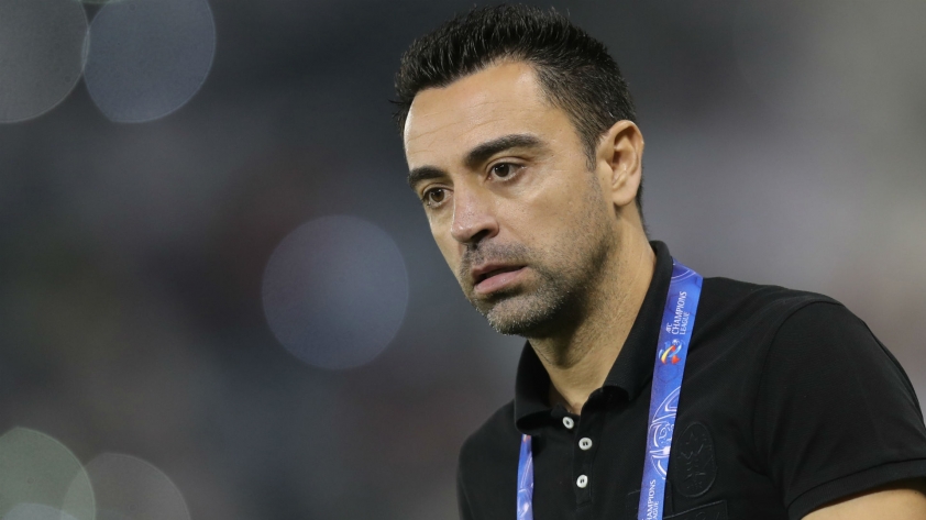 Không còn niềm tin với Xavi, Barca đưa thầy cũ Chelsea về làm tướng? 205283