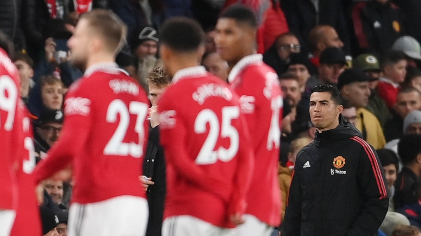 Vén màn bí mật: Tất cả đã sai vì chỉ trích Ronaldo sau hành động bỏ vào đường hầm? 205883