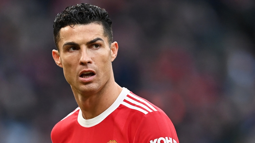 Hành động không ngoan, Ronaldo cuối cùng đã biết thế nào là ‘cúi đầu’ 207648