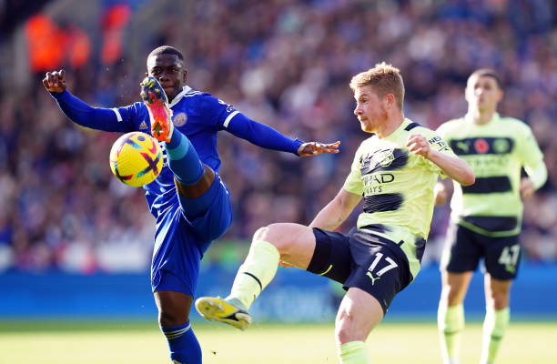 Man City ‘lên đỉnh’, De Bruyne trở thành ‘ông vua’ xứ sở sương mù 210746