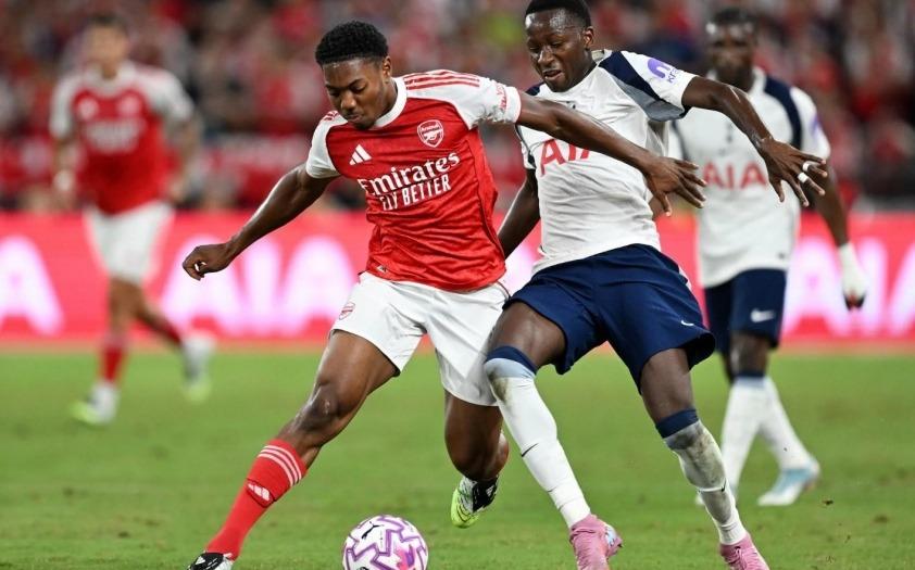Thắng Arsenal, Tottenham lập tức khoe cup 676076