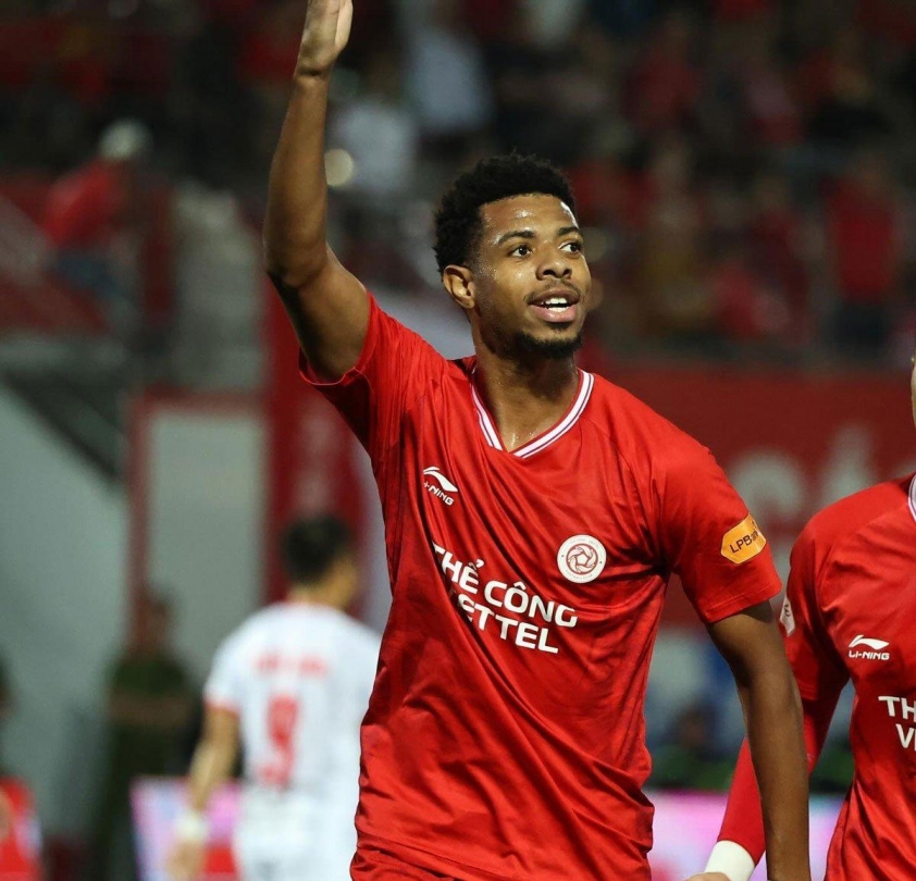 Tiền đạo Brazil chính thức gia nhập tân binh V.League 683271