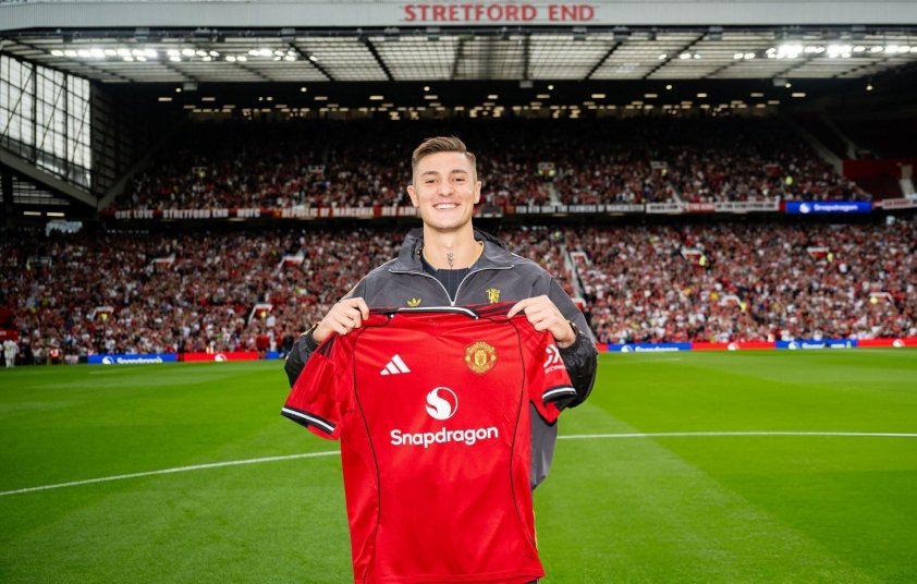 Sesko tiết lộ lý do chọn MU thay vì Newcastle 682863