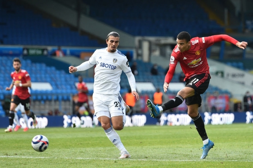Dàn sao MU bất lực trước hàng thủ của Leeds. Ảnh: Getty