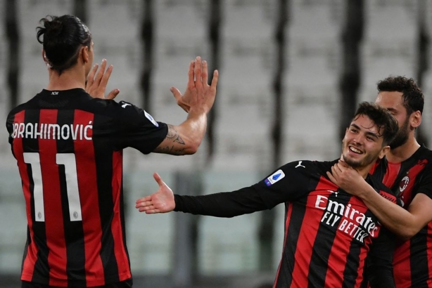 Diaz mở tỷ số cho AC Milan. Ảnh: Getty