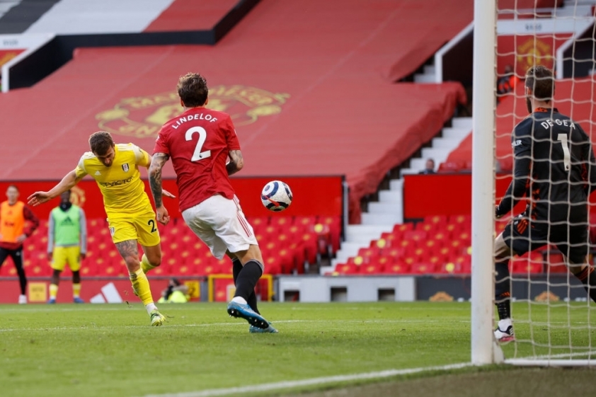 Joe Bryan kiếm về 1 điểm cho Fulham. Ảnh: Getty