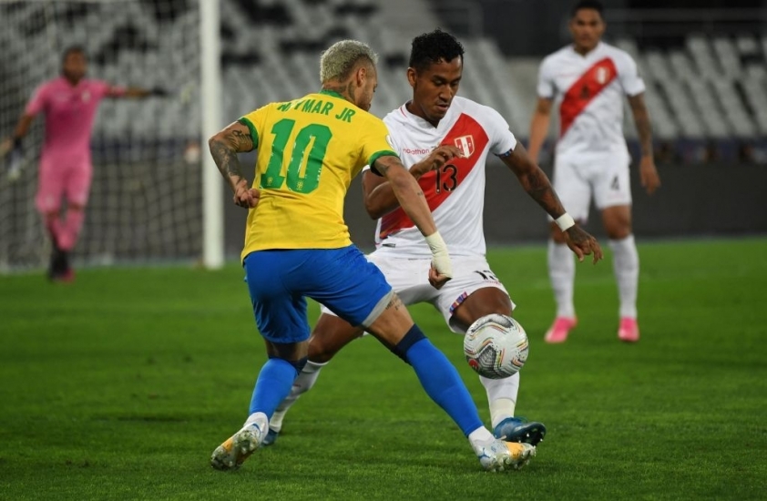 Neymar tiếp tục để lại dấu ấn ở trận đấu này. Ảnh: Getty