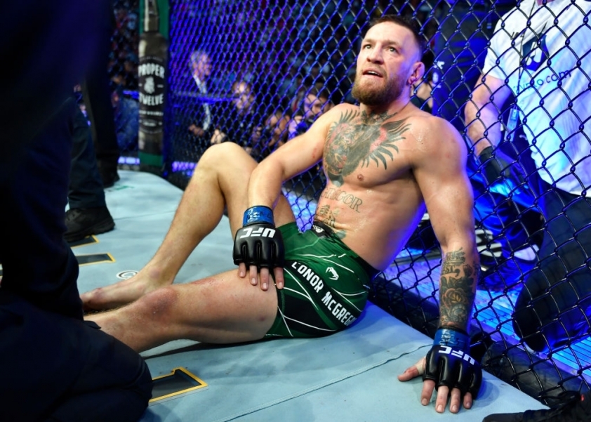 McGregor tiếp tục thua Dustin Poirier. Ảnh: Getty