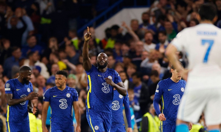 Lukaku tỏa sáng giúp Chelsea có 3 điểm. Ảnh: Getty