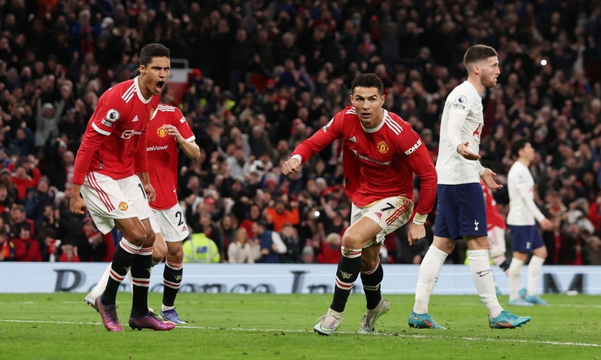 CR7 lập hat-trick giúp MU kiếm trọn 3 điểm (Ảnh: Getty)