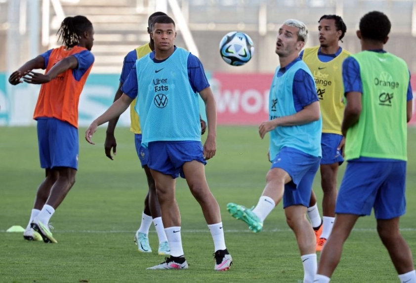 Mbappe 'quay xe', khẳng định về lựa chọn duy nhất của mình 292871