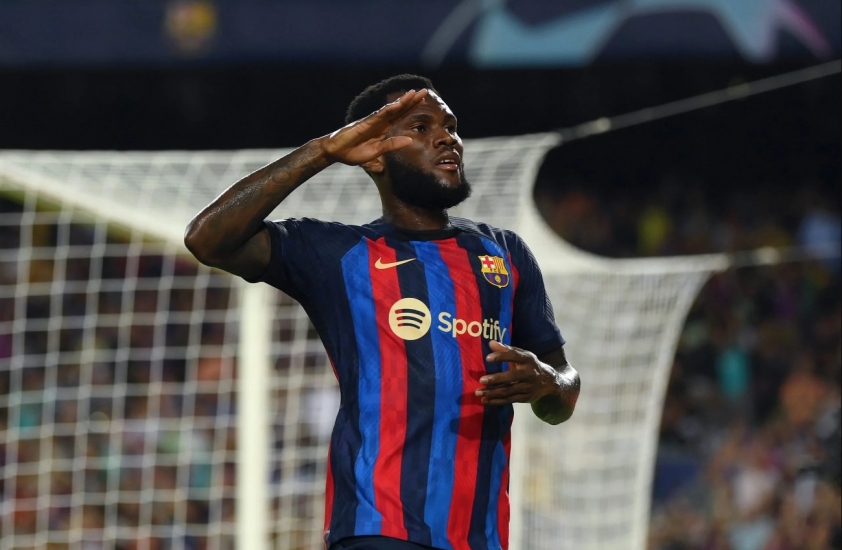 Al Nassr quyết mang sao Barca về phục vụ Ronaldo 299731