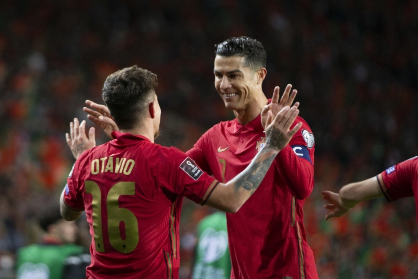 Ronaldo nổi cáu, chỉ trích Al Nassr vì 303736