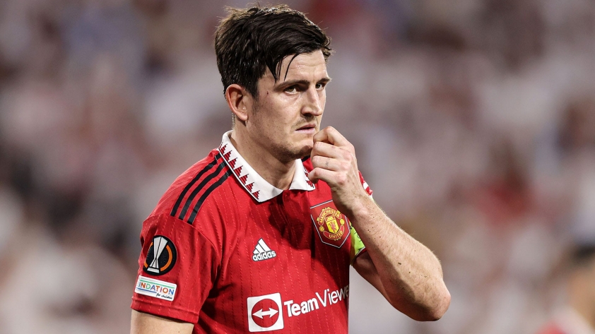 Maguire cạn tình, muốn được 'đền đáp' trước khi rời Old Trafford 304693