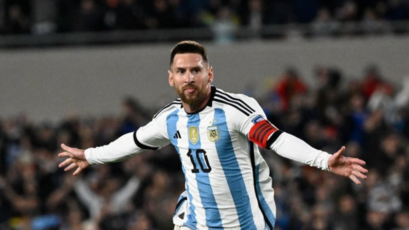 Gồng gánh Argentina, Messi thừa nhận sự thật đáng buồn về bản thân 324019