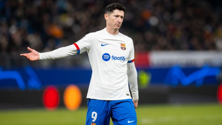 Barca thua đau, Lewandowski chịu làn sóng chỉ trích chưa từng có trong lịch sử 353317