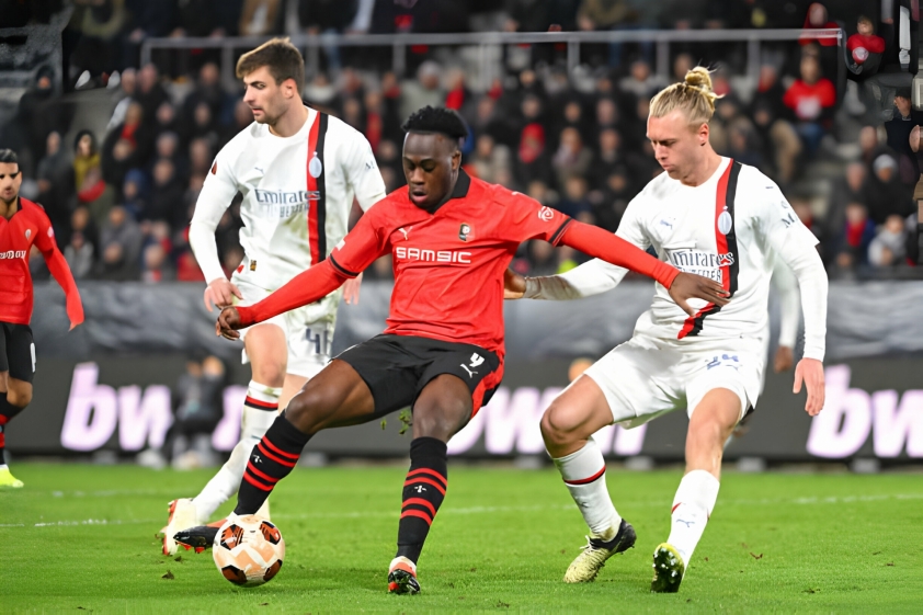 AC Milan giành tấm vé đi tiếp đầu tiên sau loạt play-off Europa League 410048