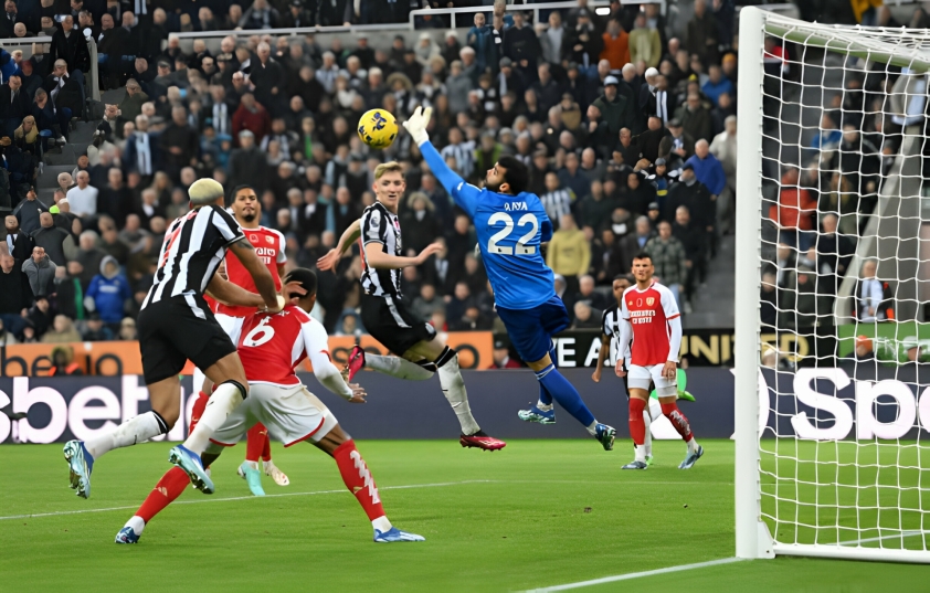 Arsenal thắng đậm đà tại vòng 26 Ngoại hạng Anh 411024
