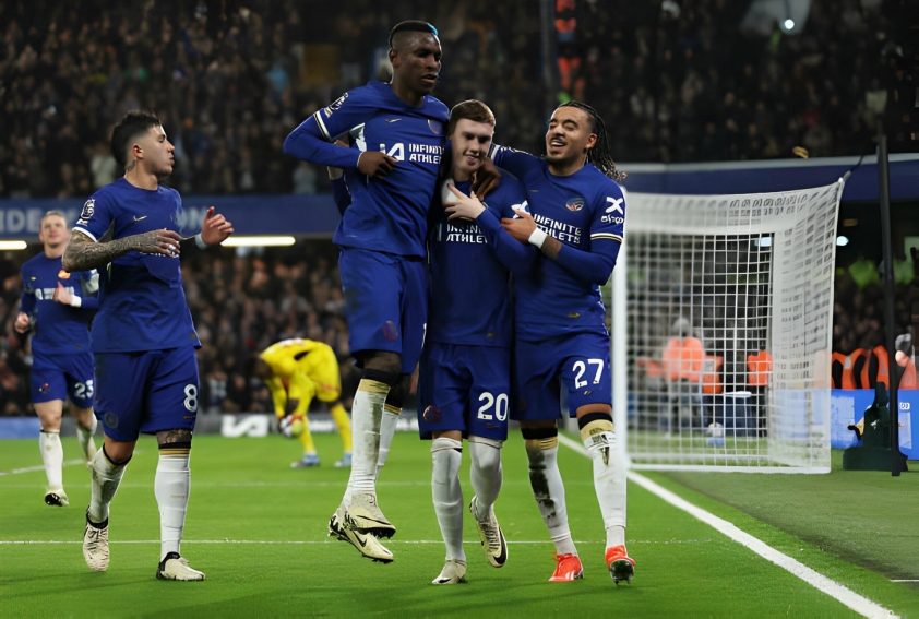 Bù giờ điên rồ, Chelsea giành chiến thắng kịch tính trước MU 436653