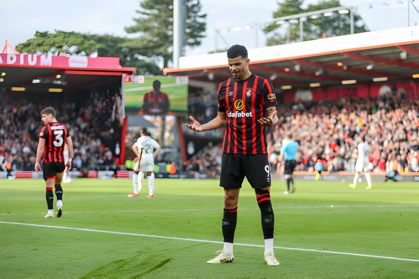 Trực tiếp Bournemouth 2-2 MU: Penalty thành công 443089