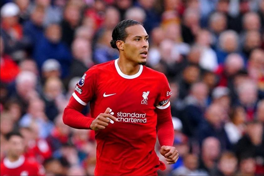 Tin chuyển nhượng 1/5: Ten Hag có bến đỗ khi rời MU, Van Dijk chia tay Liverpool? 454258