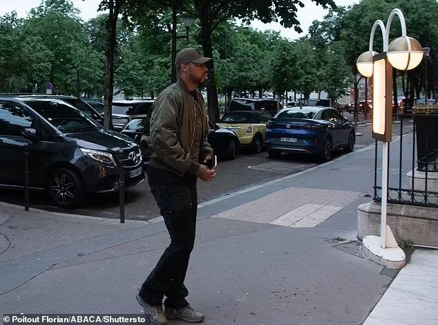 Mbappe tổ chức tiệc xa hoa chia tay PSG 466546