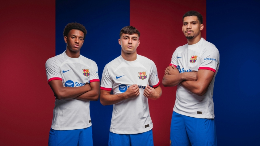 Barcelona tái hiện khoảnh khắc của 'thánh Johan' 307610