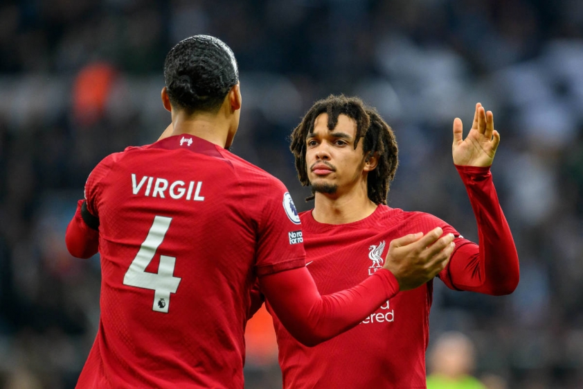 Liverpool công bố 'ban cán sự' mới, hàng thủ nắm quyền lực 309815