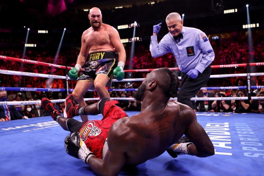 Mike Tyson hâm nóng trước thềm đại chiến Tyson Fury và Francis Ngannou 318183