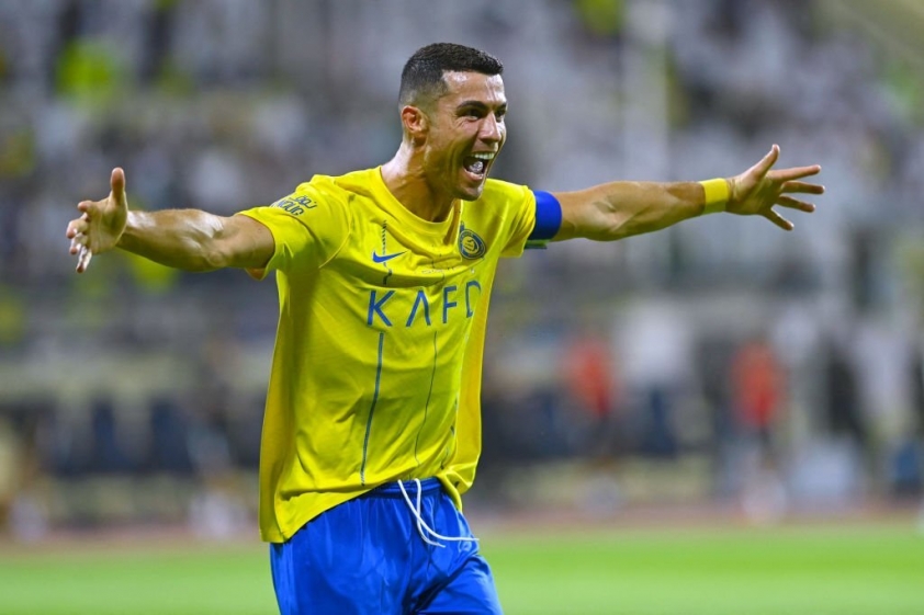 Ronaldo lập hat trick, Al Nassr thắng tưng bừng 318402