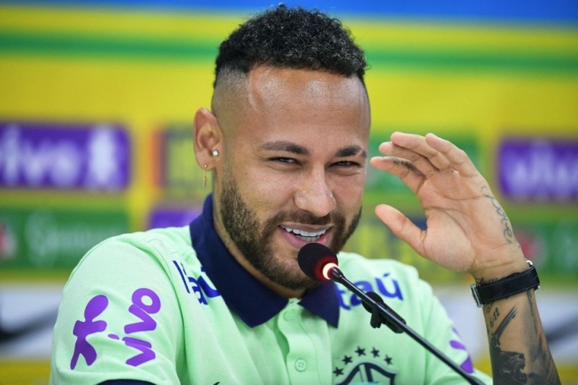 Nối gót đàn anh Ronaldo, Neymar nói thẳng một điều về Ligue 1 323882
