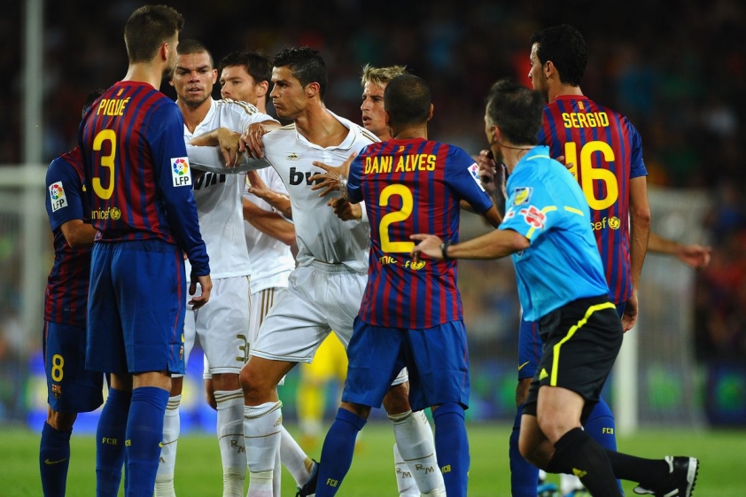 Quá 'lưu luyến' Ronaldo, Barca tri ân bằng một cách không thể thâm thúy hơn-328077