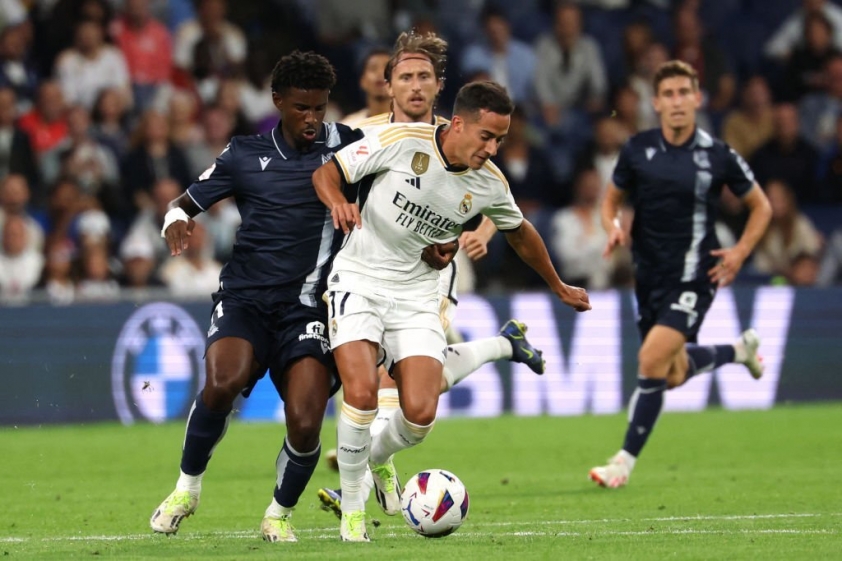 Real Madrid thể hiện bản lĩnh, độc chiếm ngôi đầu La Liga 328185