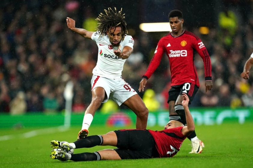 Old Trafford biến thành 'Nhà hát của cơn ác mộng', ghế nóng Ten Hag vẫn vững như kiềng 3 chân 336476