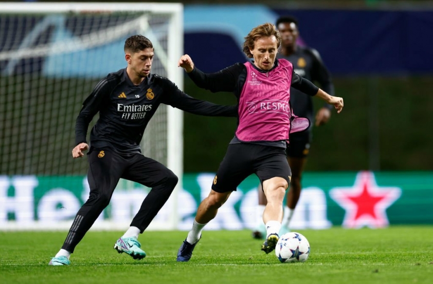 Tiền vệ toàn diện nhất của Real Madrid 'gặp biến', các Madridista lo sốt vó 345640