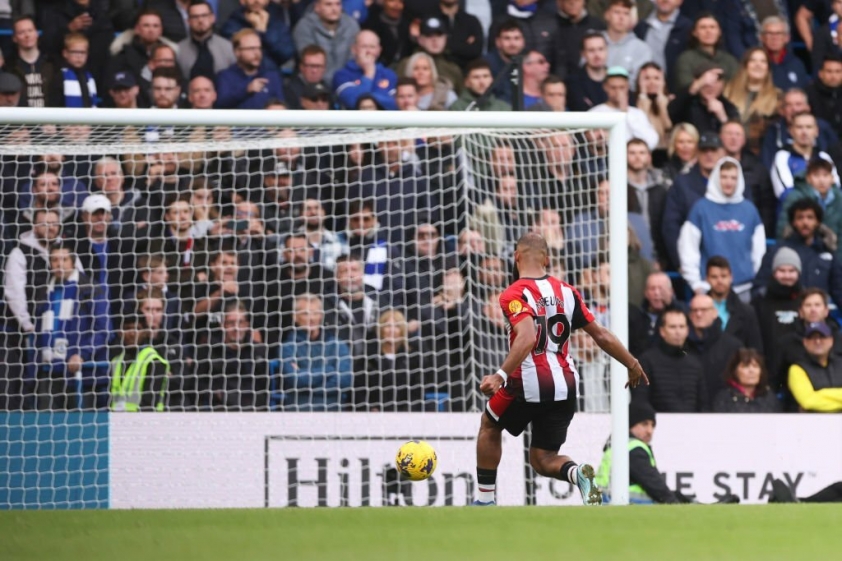 Chelsea khủng hoảng phong độ, Stamford Bridge không còn là điểm tựa vững chãi 348239