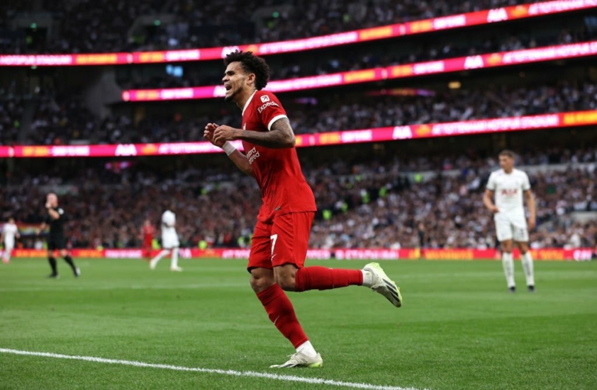 Ngôi sao Liverpool bất ngờ đón nhận hung tin ngay tại quê nhà 348389