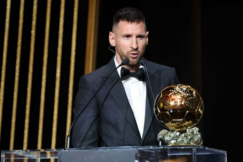 Vuơn tới đỉnh cao, Messi không quên nhắc tới Barcelona khiến các Cules vỡ òa 349251