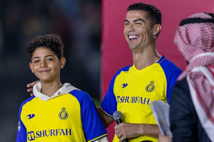 Ganh đua Cristiano Jr, quý tử nhà Messi sẵn sàng danh xưng 'GOAT' giống cha 351980