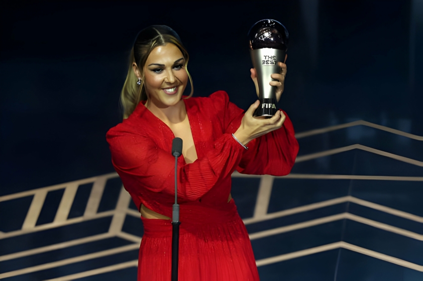 Trực tiếp FIFA The Best 2023: HLV đội nữ Anh thắng danh hiệu 391203