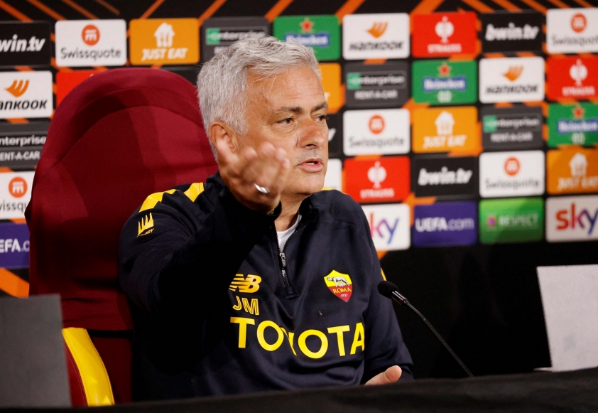 Thua chung kết C2, Mourinho để ngỏ khả năng ra đi 286872