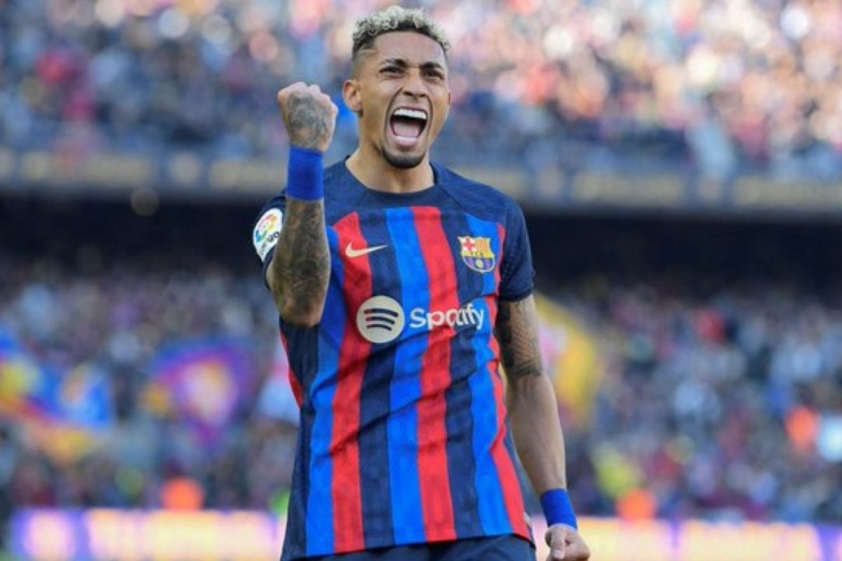 Mahrez đến Ả Rập, Man City ngay lập tức nhắm ngôi sao Barca thay thế 304973